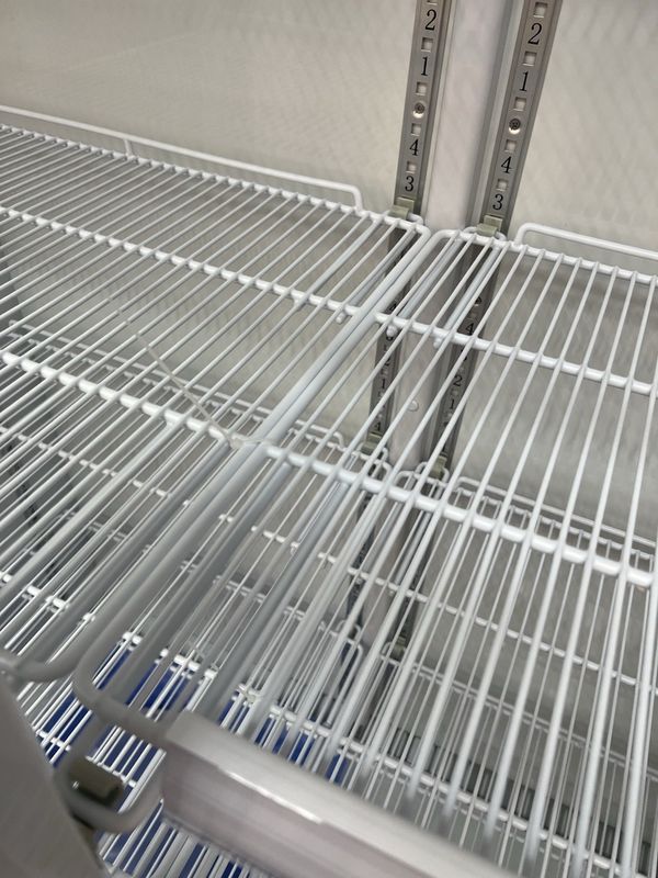 Refrigerador exhibidor de bebidas de vidrio de cuatro puertas, refrigerador de exhibición para supermercado con tecnología de enfriamiento para almacenamiento de bebidas